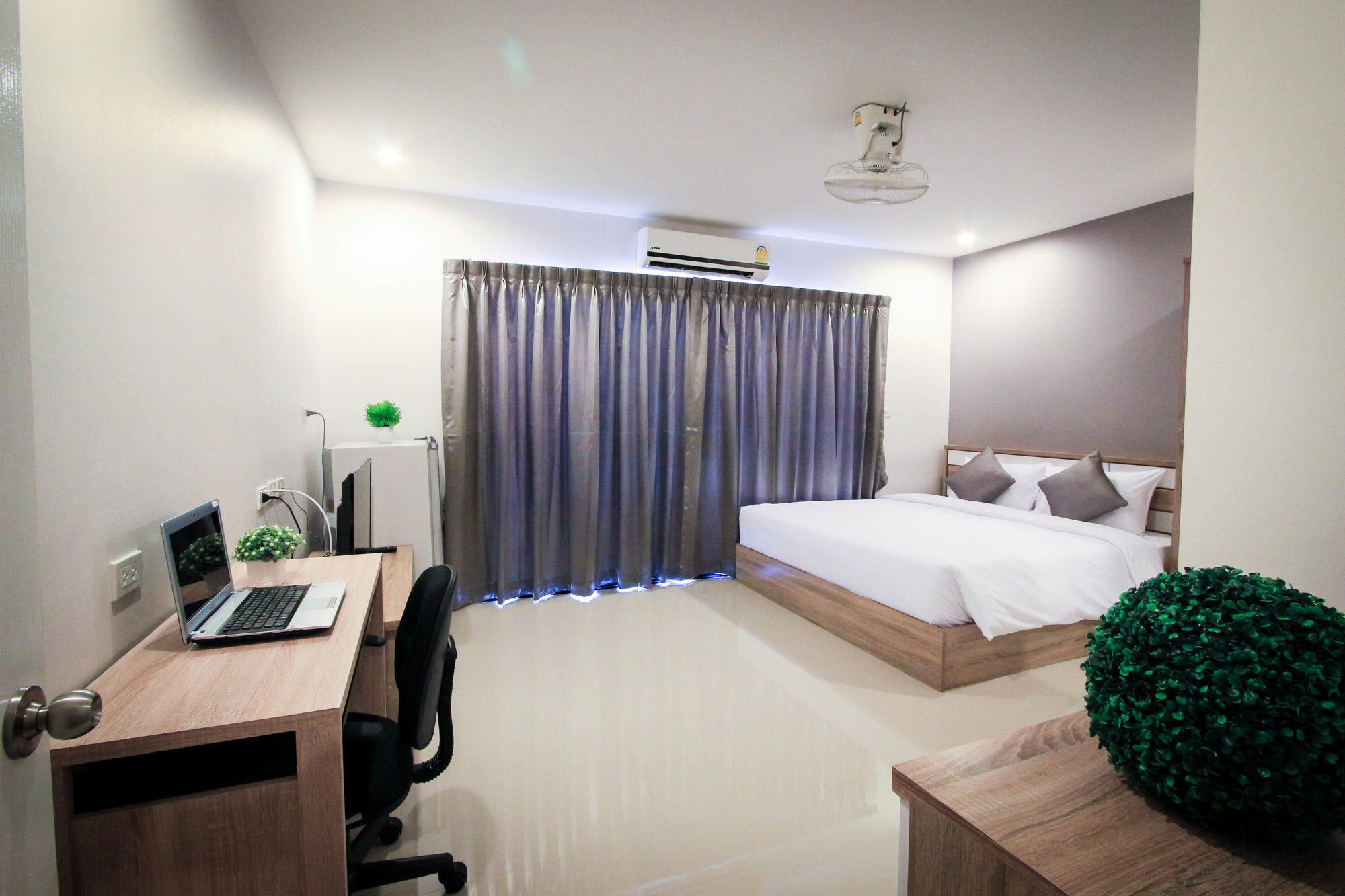 Vipa House Phuket - Sha Extra Plus Exterior photo
